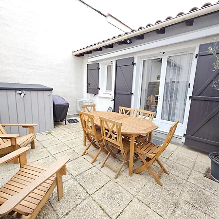 - Patio - Climatise - Port - Surf *